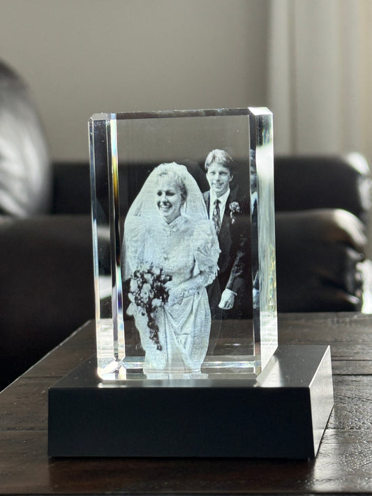 3D Engraved Wedding & Anniversary Crystal